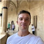 Maestro de idiomas con más de 11 años de experiencia. Soy de EE.UU y doy clases de inglés y español.